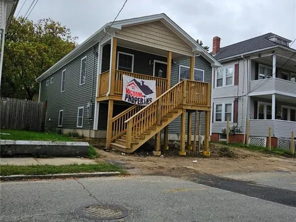 42 Lawn St, Providence, RI 02908