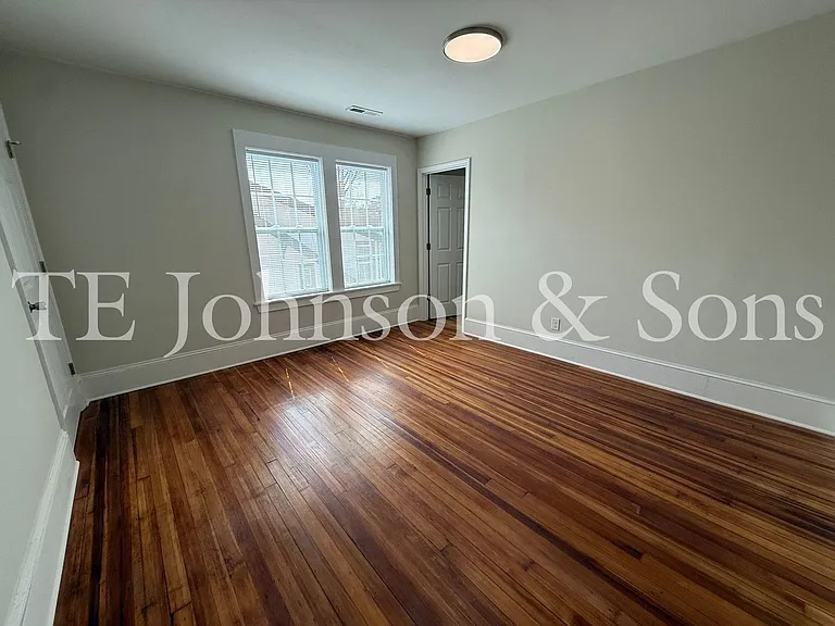 2106 S Main St #3 — Photo 23