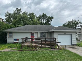 304 Mathews Dr, Gilbert, IA 50105