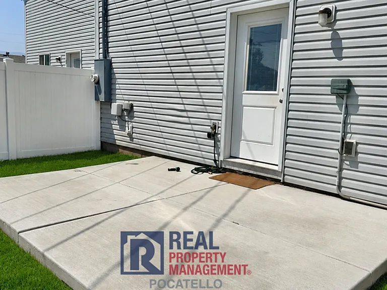 616 Poole Ave — Photo 27