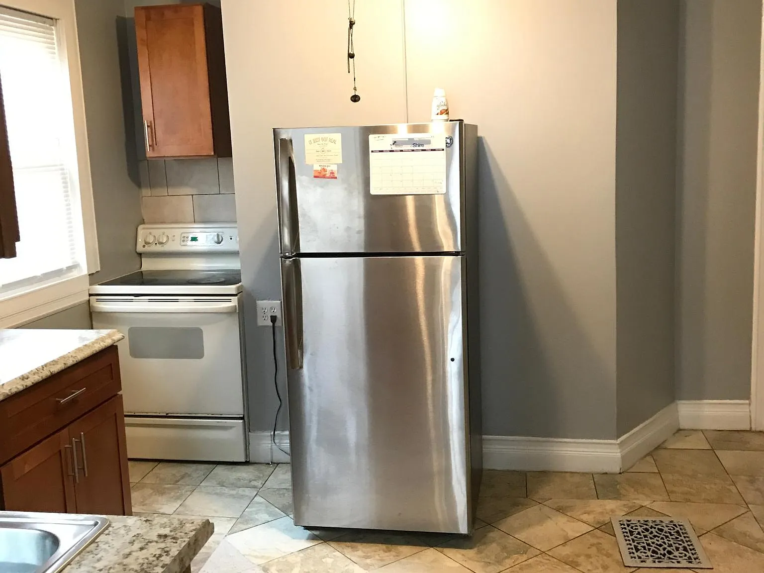 2 bed, 900 sqft, $2,800 — Photo 2
