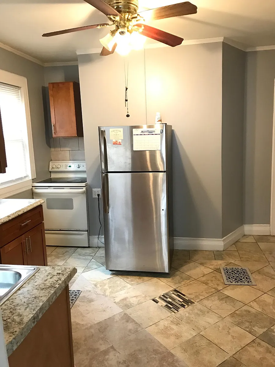 Building Photo - 203 Bigelow St #1