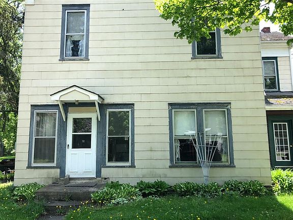 3rd image of 62 Sylvan St