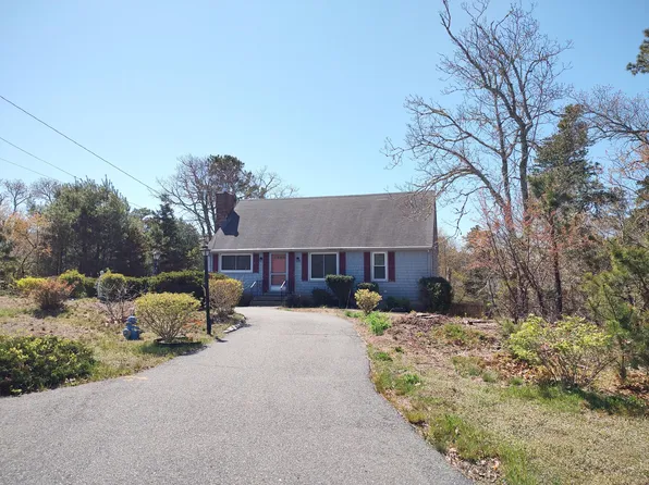 933 Queen Anne Road, Harwich, MA 02645