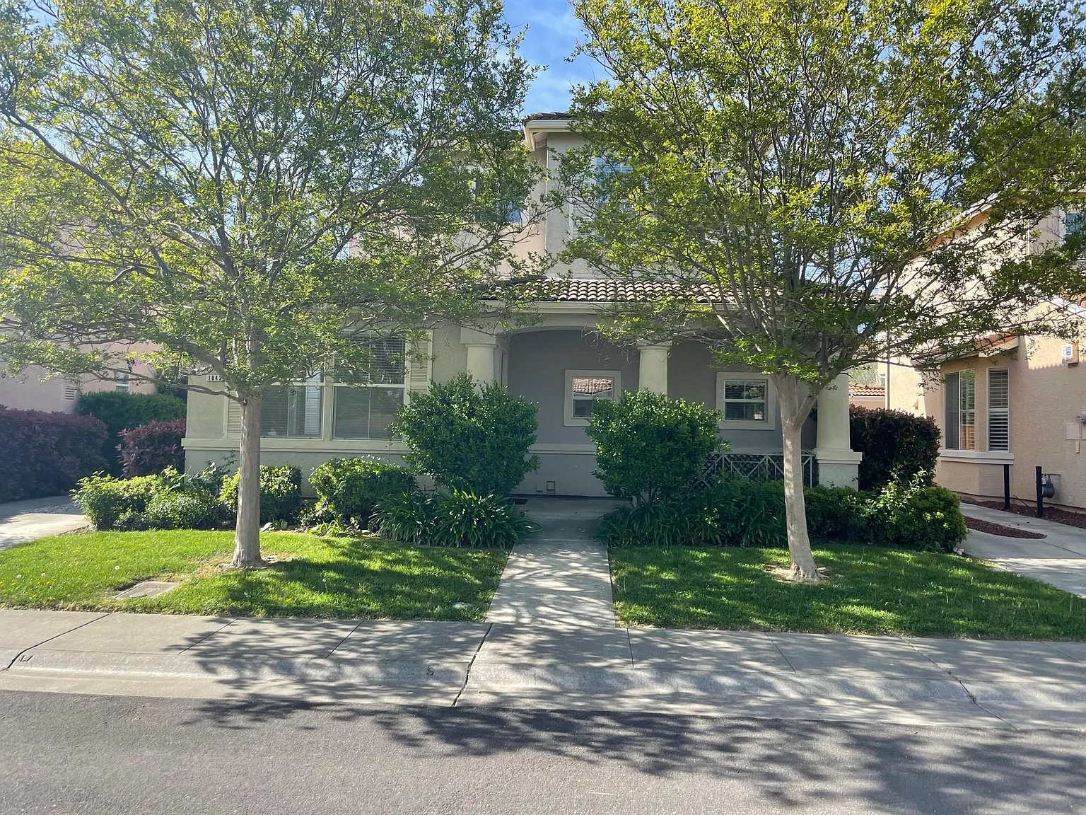 4 bed, 2.5 bath, 1641 sqft, $3,000 — Photo 2