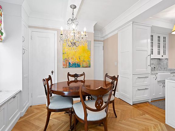 4th image of 140 E 81st St APT 4E
