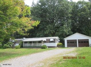 1021 Oxford Rd, Altoona, PA 16602