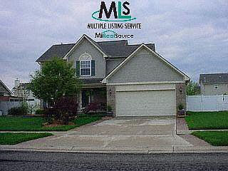 1st image of 33138 Crooks St