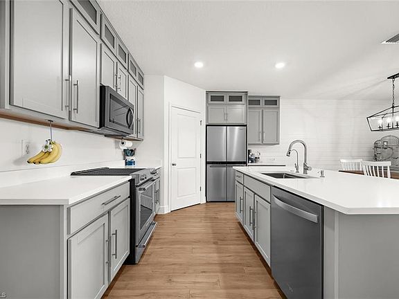 4th image of 17914 Canopy PL