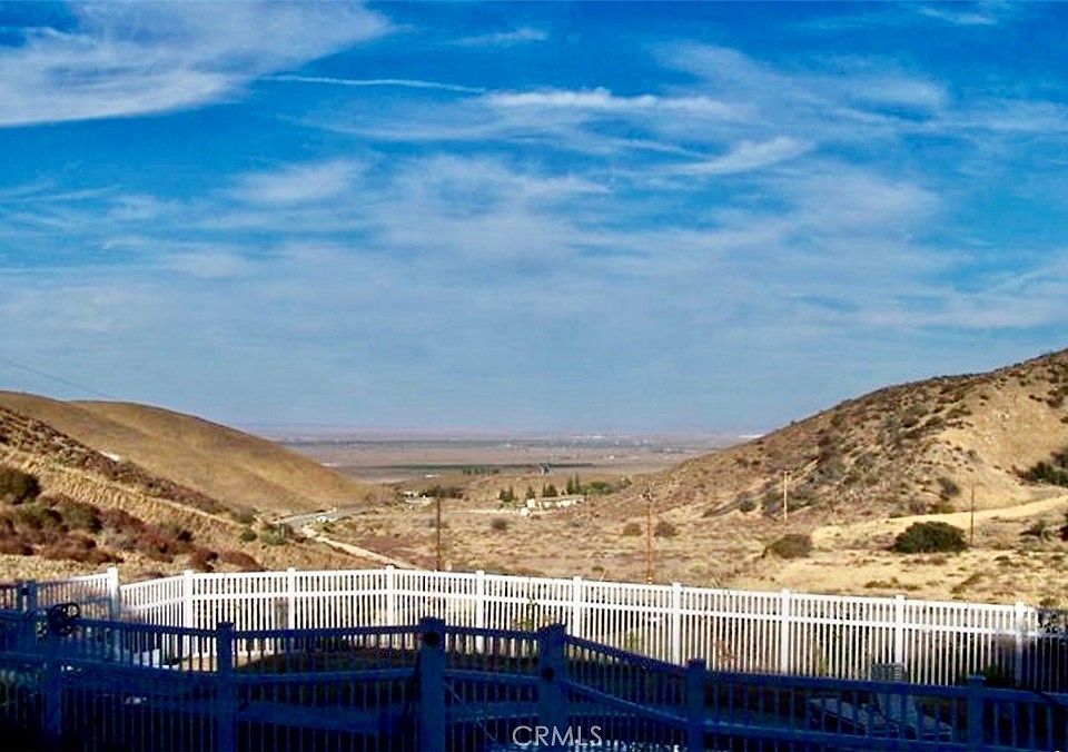 2nd image of 43939 Munz Ranch Rd