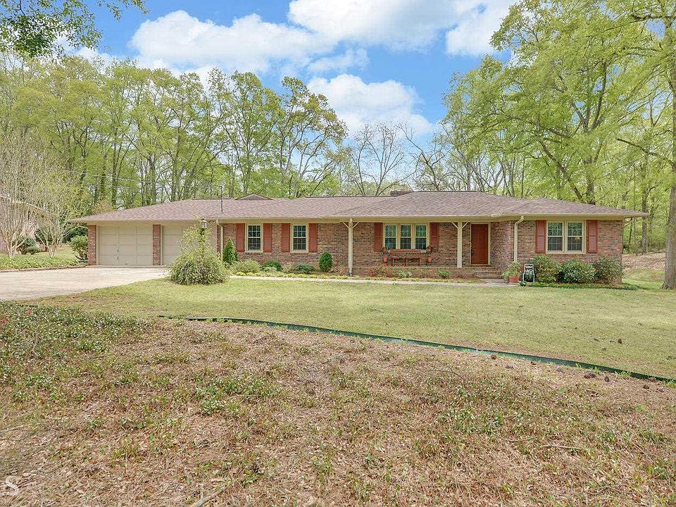 1st image of 129 Pine Valley Dr