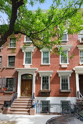 Rented by Corcoran | media 21