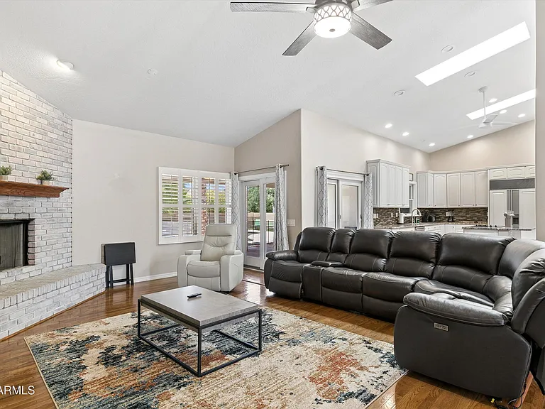 8611 W Foothill Dr — Photo 14