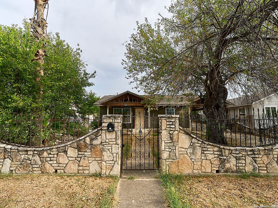 1st image of 2107 Arbor Pl