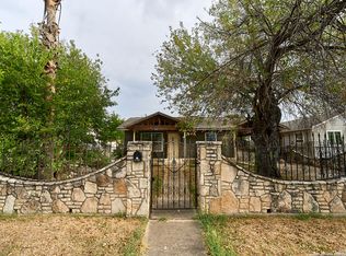 2107 Arbor Pl, San Antonio, TX 78207