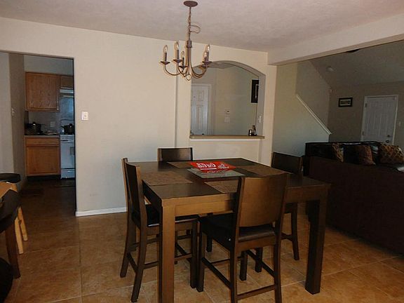 3rd image of 13719 Aviva Ln