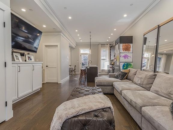 3rd image of 58 Rutland St #1