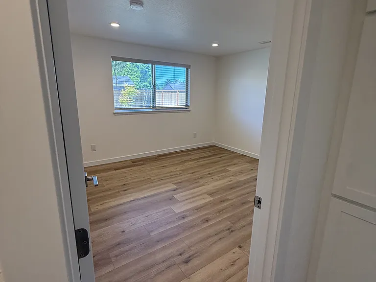 2853 Tahitian Ave — Photo 22