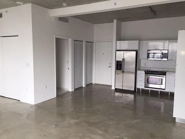 234 NE 3rd St #1405 — Photo 2