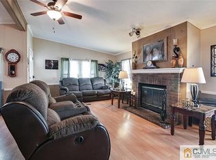 42 Longfellow Rd #0, North Brunswick, NJ 08902