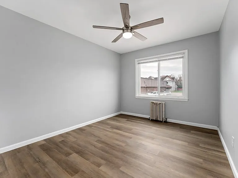 315 N Washington St #11 — Photo 1