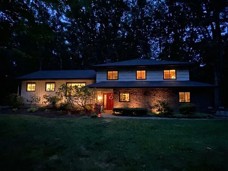 1 Cyr Cir #1 — Photo 1