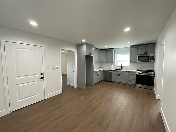 2nd image of 1017-1019 Avenida De Pio Pico
