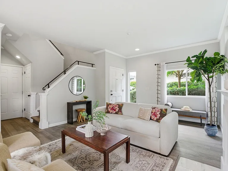 62 Avalon Ct — Photo 10