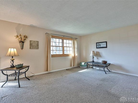5th image of 39 Amokee Pl