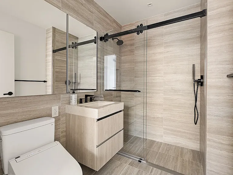 11 Essex St #4 — Photo 11