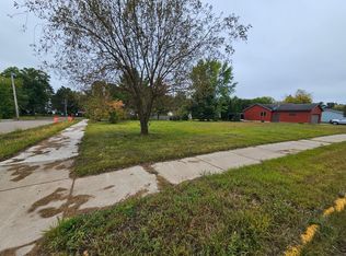 120 1st St SE, Crosby, MN 56441