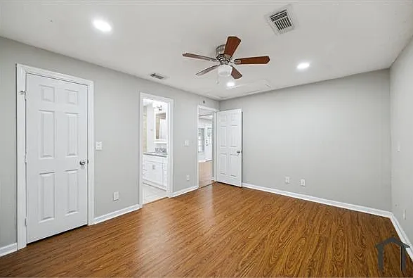 209 Stewart St — Photo 12