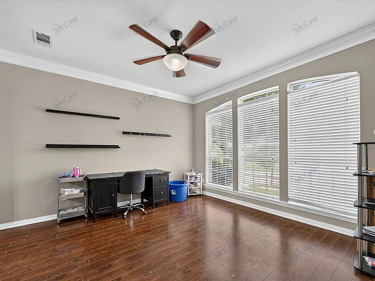 2061 Le Mans Dr — Photo 4