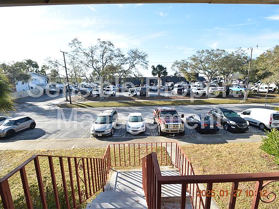 3rd image of 2344 Shelley St APT 10