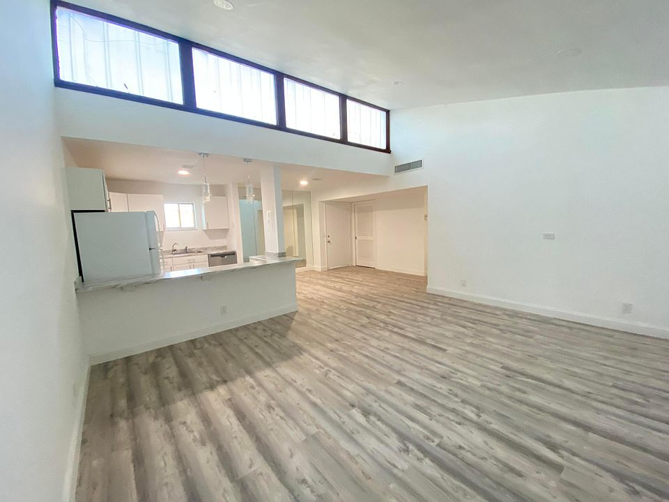 1st image of 2651 Boundbrook Boulevard #103