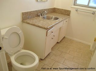 1350 Chestnut Ave, Long Beach, CA 90813