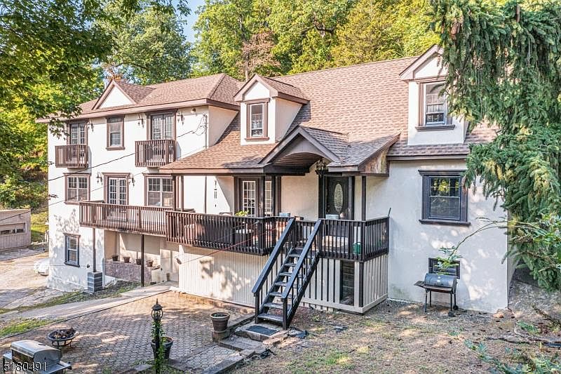 1st image of 75 Ringwood Ave
