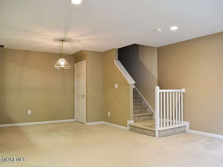 311 Brookfield Dr — Photo 5