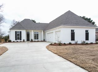 302 Colony Ct, Madison, MS 39110