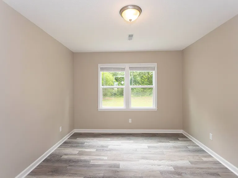 117 Carolina Ave — Photo 3