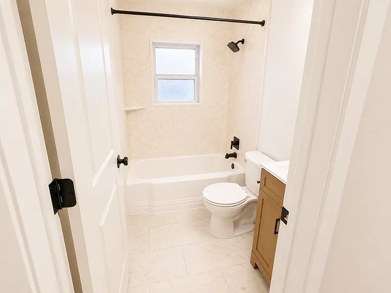 1823 E Stratford Ave — Photo 18