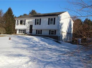 55 Fox Ridge Ln, Tolland, CT 06084