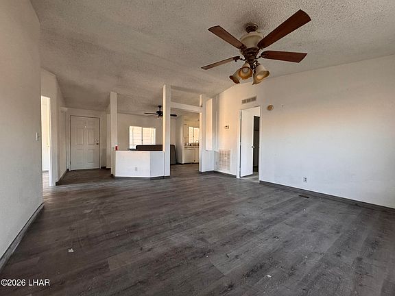 3rd image of 308 N Moonlight Dr