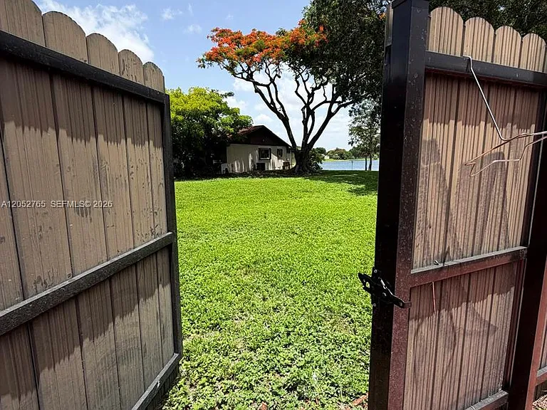 5028 SW 138th Avenue Cir — Photo 17