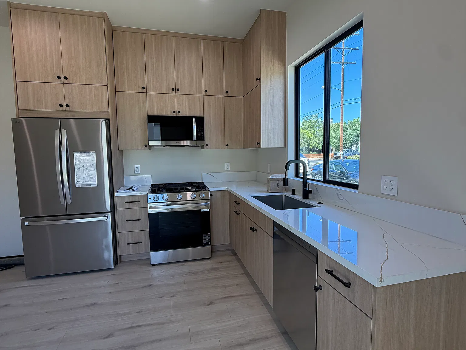 2 bed, $4,500 — Photo 3