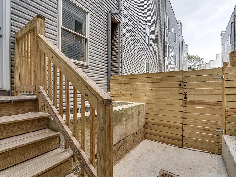 2636 Annin St #3 — Photo 26