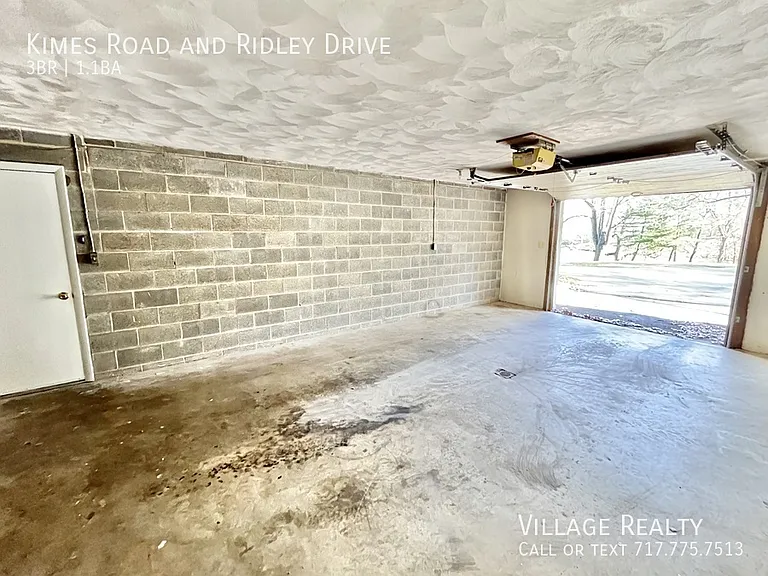 Kimes Rd — Photo 105
