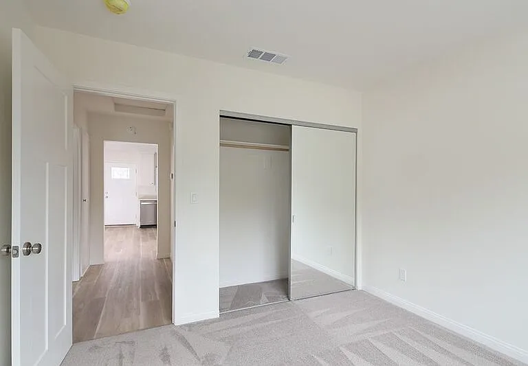 4358-4360 Ocean View Blvd #4358 — Photo 5