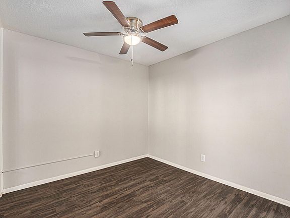5th image of 4235 Walnut St APT A