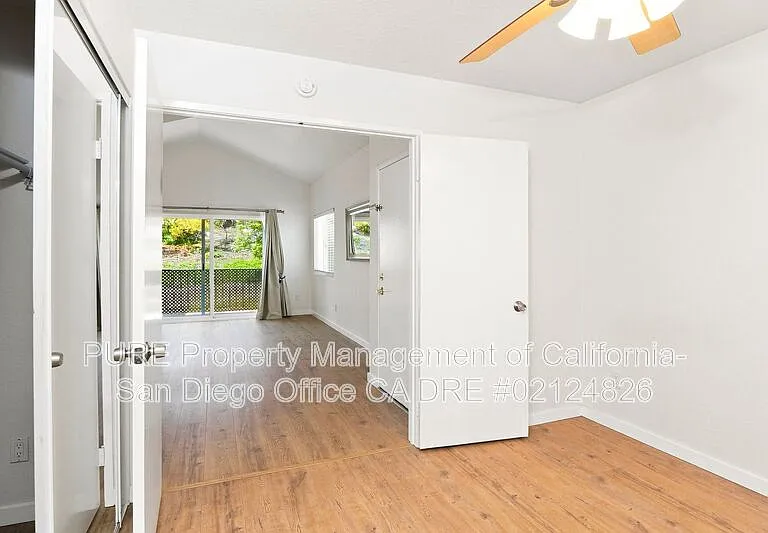 11305 Avenida De Los Lobos #C — Photo 18